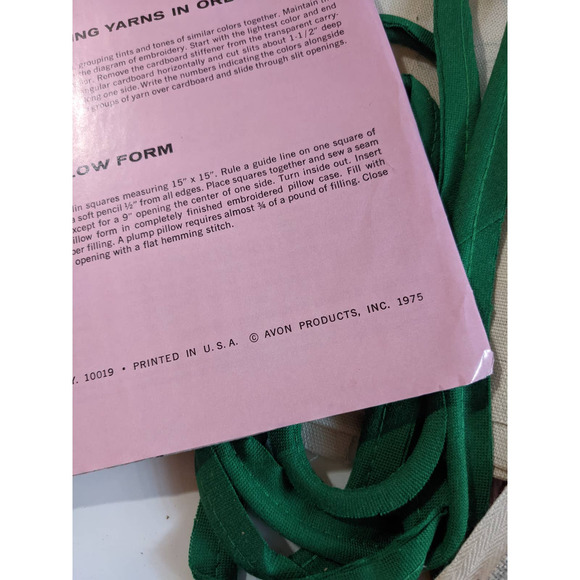 Vintage 70's Crewel Embroidery Pillow Kit, Roses and Spinning Wheel, Avon Crafts - Picture 9 of 10